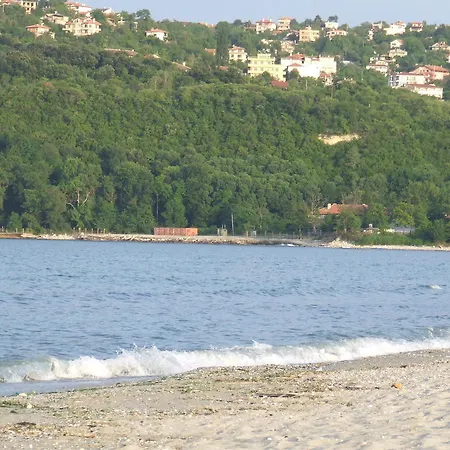 Gæstehus Varnaflats Guest 2*