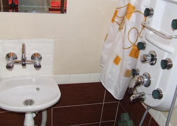 Varnaflats Guest 2* וארנה